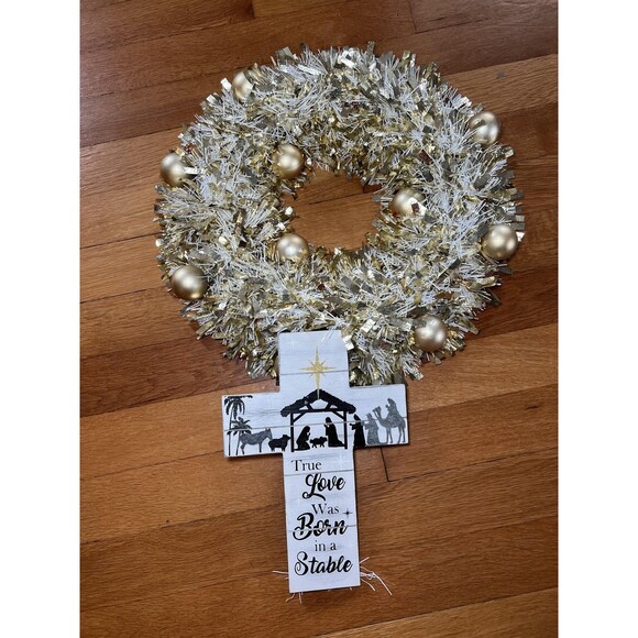Christmas Wreath 20" Nativity Cross Decor True Love Born Stable Gold Silver - Picture 1 of 4